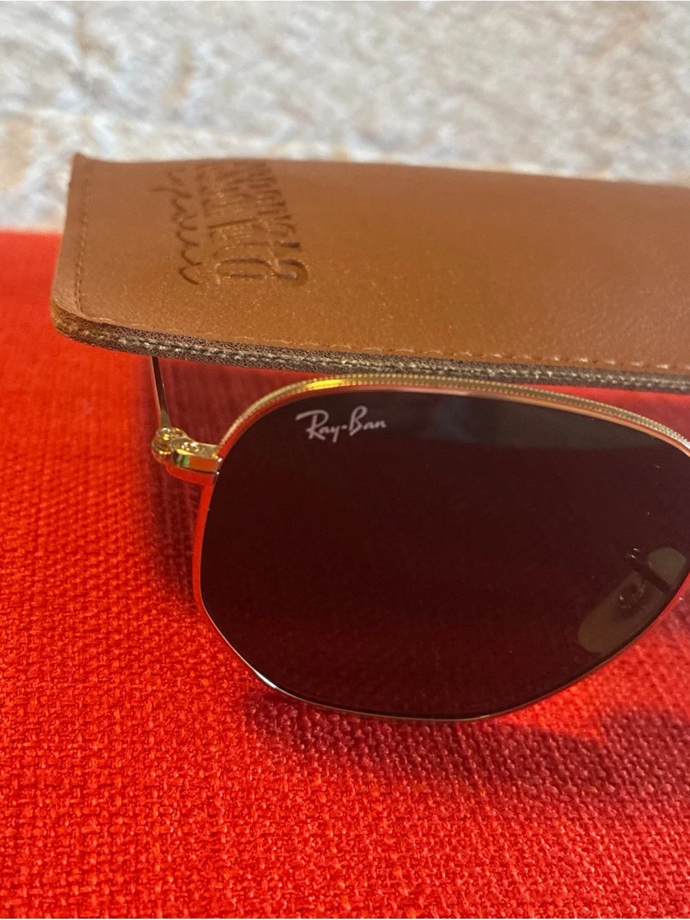 Ray-Ban sleek ray